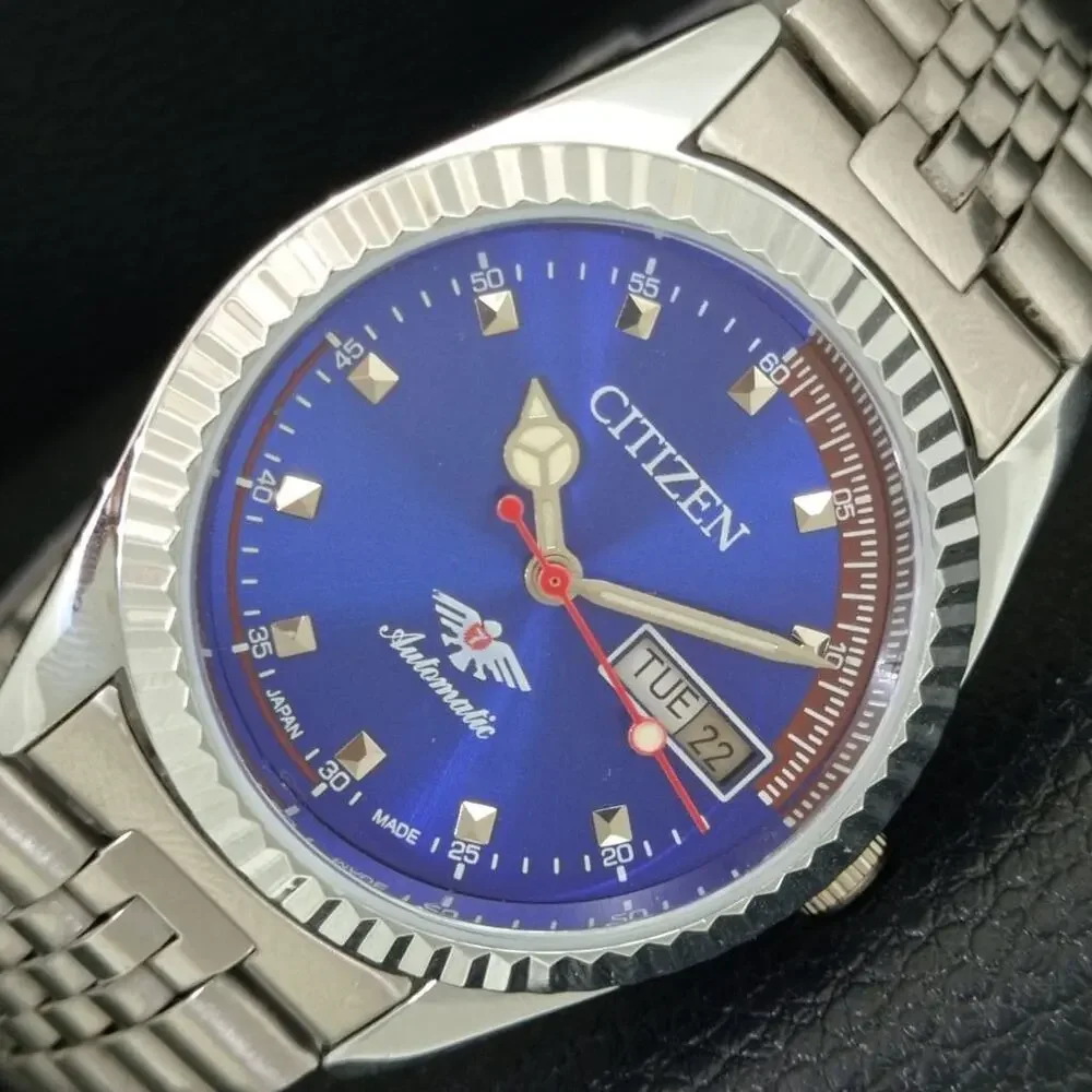 Vintage 1981 Citizen Automatic Mens Silver Watch W/daydate & Blue accents
